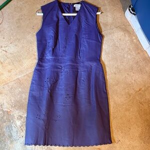 PURPLE Leather DRESS Size 6 Sleeveless Knee Length 61797 Cut Out Flowers 90’s M